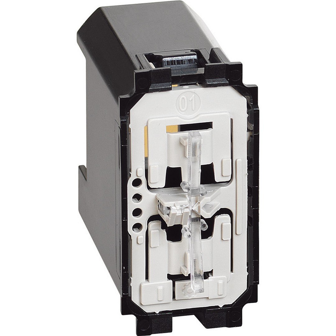 TIPKALO S AKTUATOROM - ZA ROLETE - 1M - K4027C - LIVING NOW - BTICINO  TIPKALO S AKTUATOROM - ZA ROLETE - 1M - K4027C - LIVING NOW - BTICINO